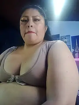 Keyla01_ XXX чат на живо