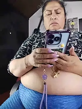 Chat XXX en directo de Keyla01_