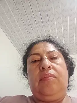 Keyla01_ Adlı Modelin Canlı XXX Sohbeti