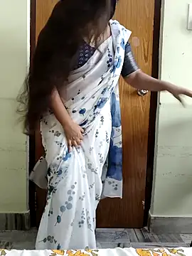 yoursana- Live XXX-Chat