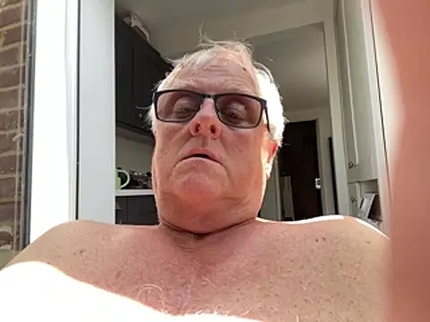 Pokazy przed kamerką – bigbadjon69