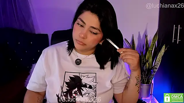 Chat +18 de lucy26_ ao vivo