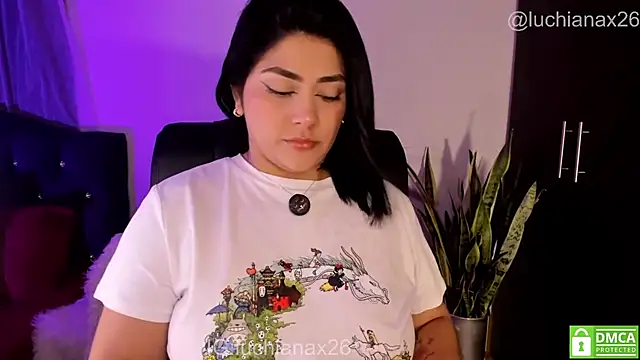 lucy26_ – Naživo XXX chat