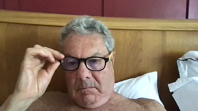 Oldpistolpete Show in webcam
