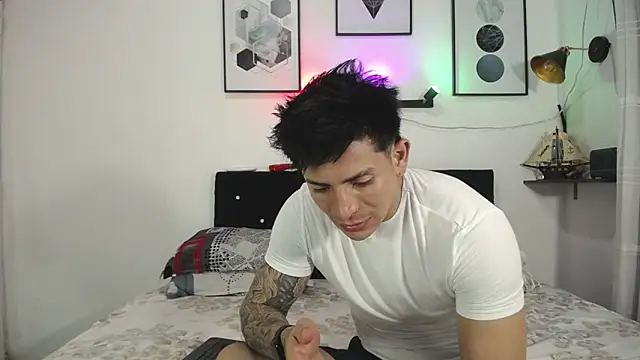 Thomas_and_lyan 网络视讯表演