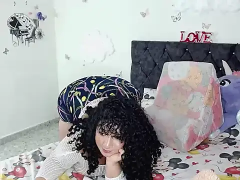 Cleo_bigboobs 现场XXX聊天