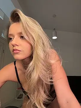 Emeli_Blur Webcamshow