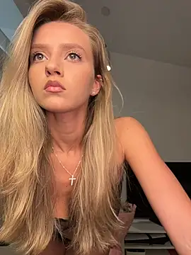 Emeli_Blur Show in webcam