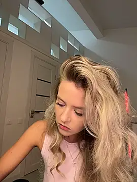 Emeli_Blur – webcam-show
