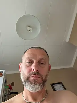 Pokazy przed kamerką – Frosl