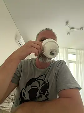 Frosln Live XXX chat