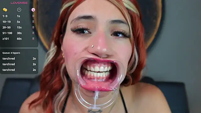 Вебкам-шоу miss_sharlotte18