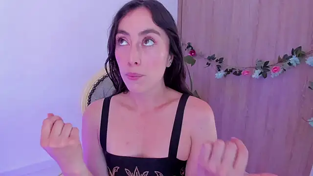 Amatiista's Live XXX Chat