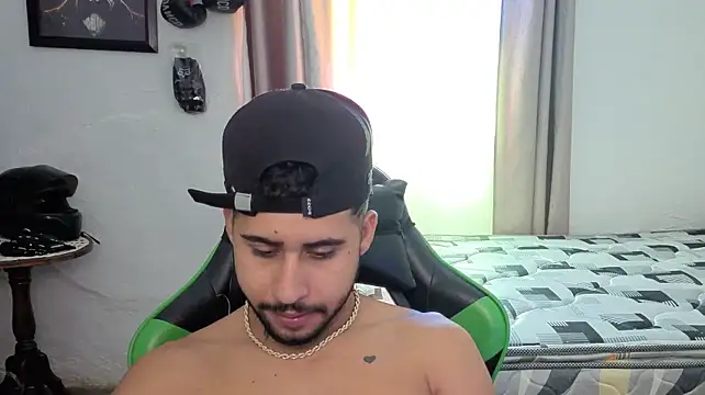 Pokazy przed kamerką – Daiki_Jack