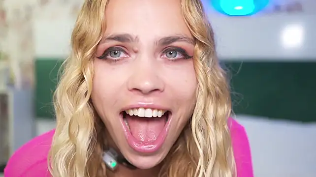 Živý XXX chat CandyLisaCam