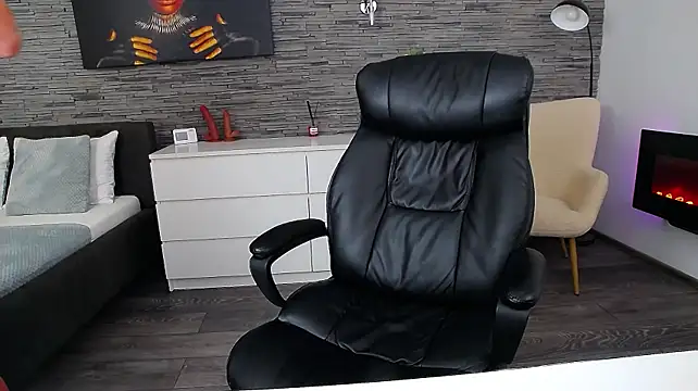 AllanaJoy webcam show