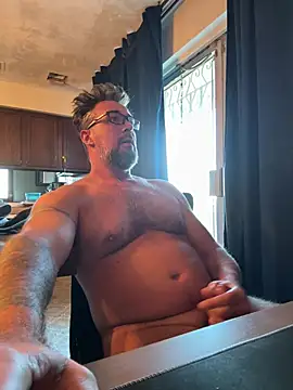 Naked_RV_Life Show in webcam