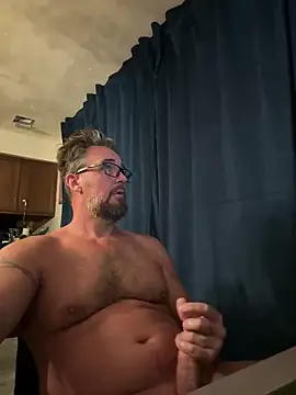 Naked_RV_Life Show in webcam
