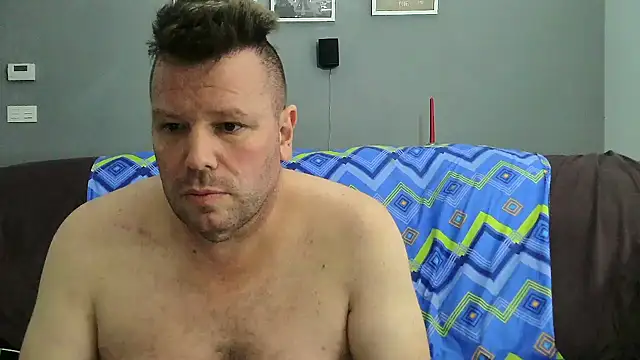 Show modela txan9876 na web-kameri