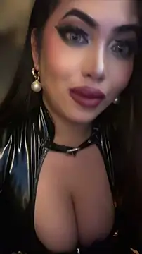 XGoodnessGracious' Webcam Show