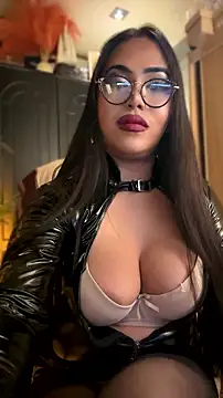XGoodnessGracious Show in webcam