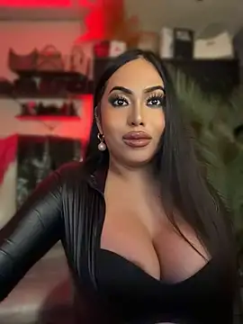 XGoodnessGracious webcam show