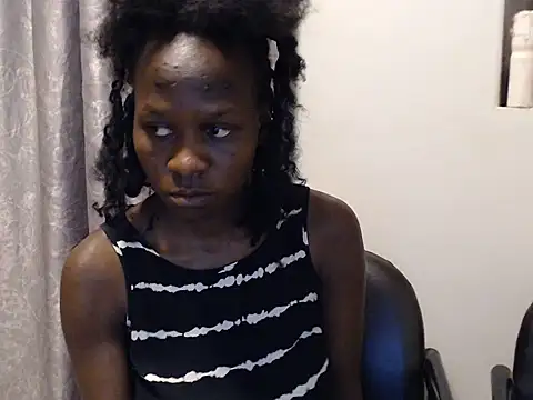 CandyLovesU2 Live XXX-Chat
