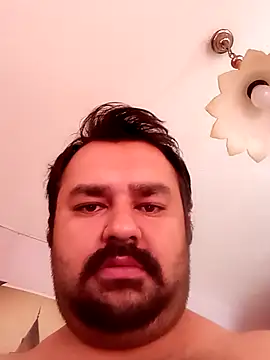 הופעת וובקאם של ozantkts