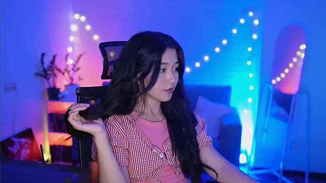 HannaRosie_ Adlı Modelin Canlı XXX Sohbeti
