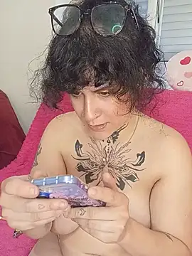 callmelouve's Live XXX Chat