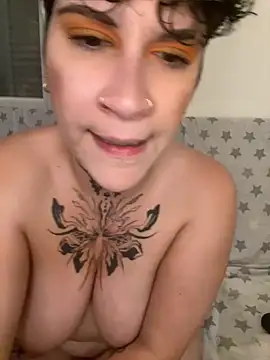 callmelouve's Live XXX Chat