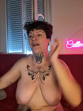 callmelouve Live Chatrum