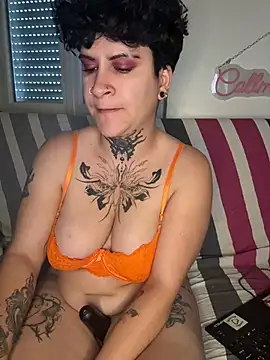 callmelouve's Webcam Show