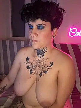 callmelouve Adlı Modelin Canlı XXX Sohbeti