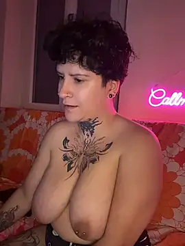 Webkamerová show callmelouve
