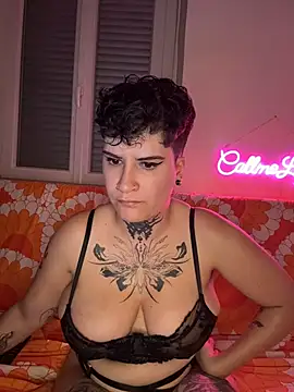 callmelouve's Live XXX Chat