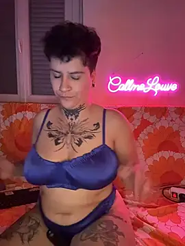 callmelouve's Webcam Show