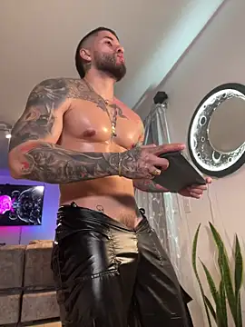 Frank_Farrell Adlı Modelin Web Kamerası Şovu