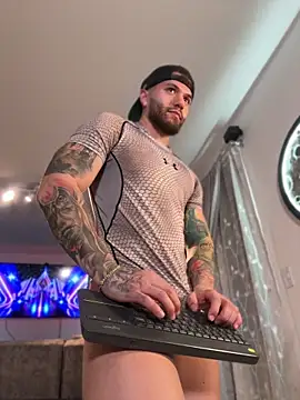 Show modela Frank_Farrell na web-kameri