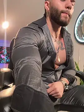 Chat XXX en directo de Frank_Farrell