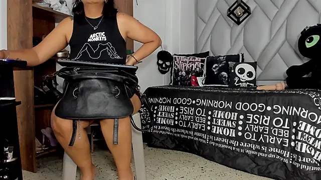 MirandaHaguen Chat XXX live