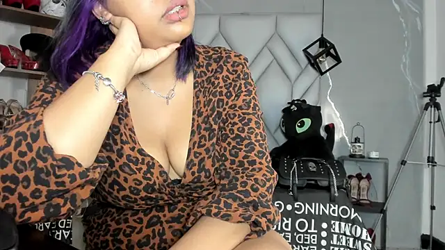 MirandaHaguen: вебкам-шоу