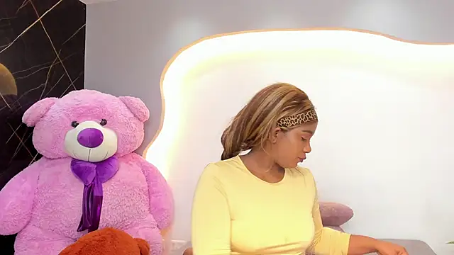 ArianaBlackk's Webcam Show