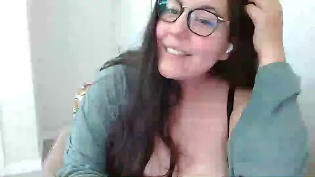 Aliyahhbabyy97's Live XXX Chat