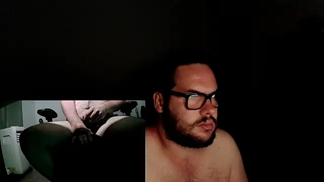 Pokazy przed kamerką – fck_boy123