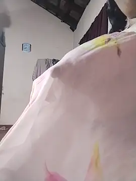 XXX chat uživo modela tharu_sweet