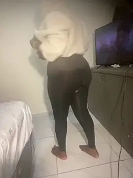دردشة Cardiebae89 الجنسية المباشرة