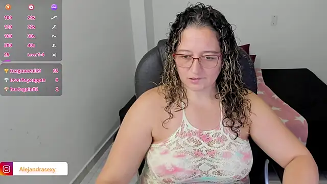 Chat XXX en directo de alejandra_milf_
