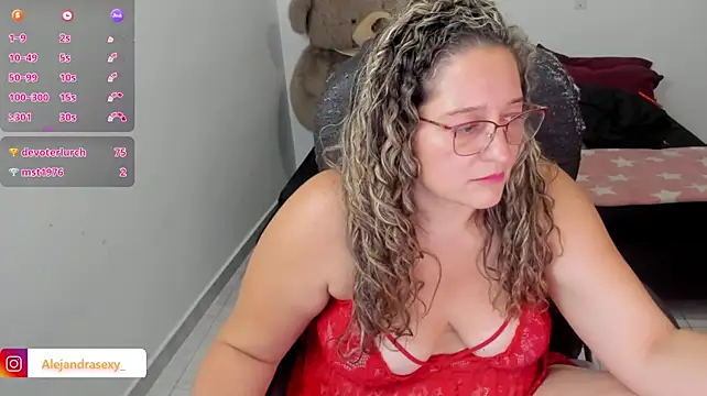 دردشة alejandra_milf_ الجنسية المباشرة