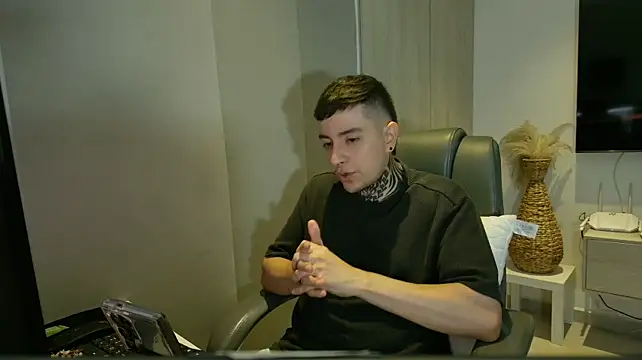 Jhoan_saenz webkamerás műsora